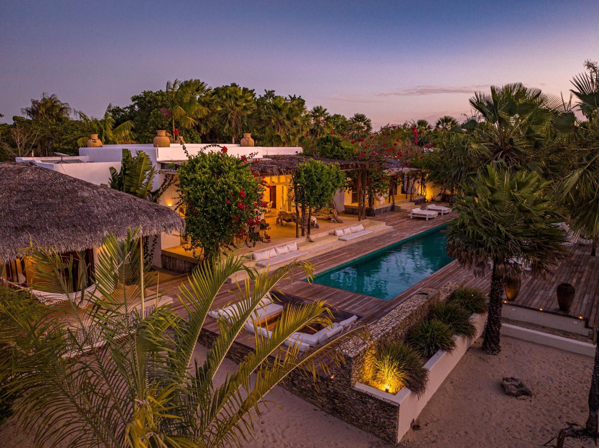 Villa Paz - La Villa Group Camocim Buitenkant foto