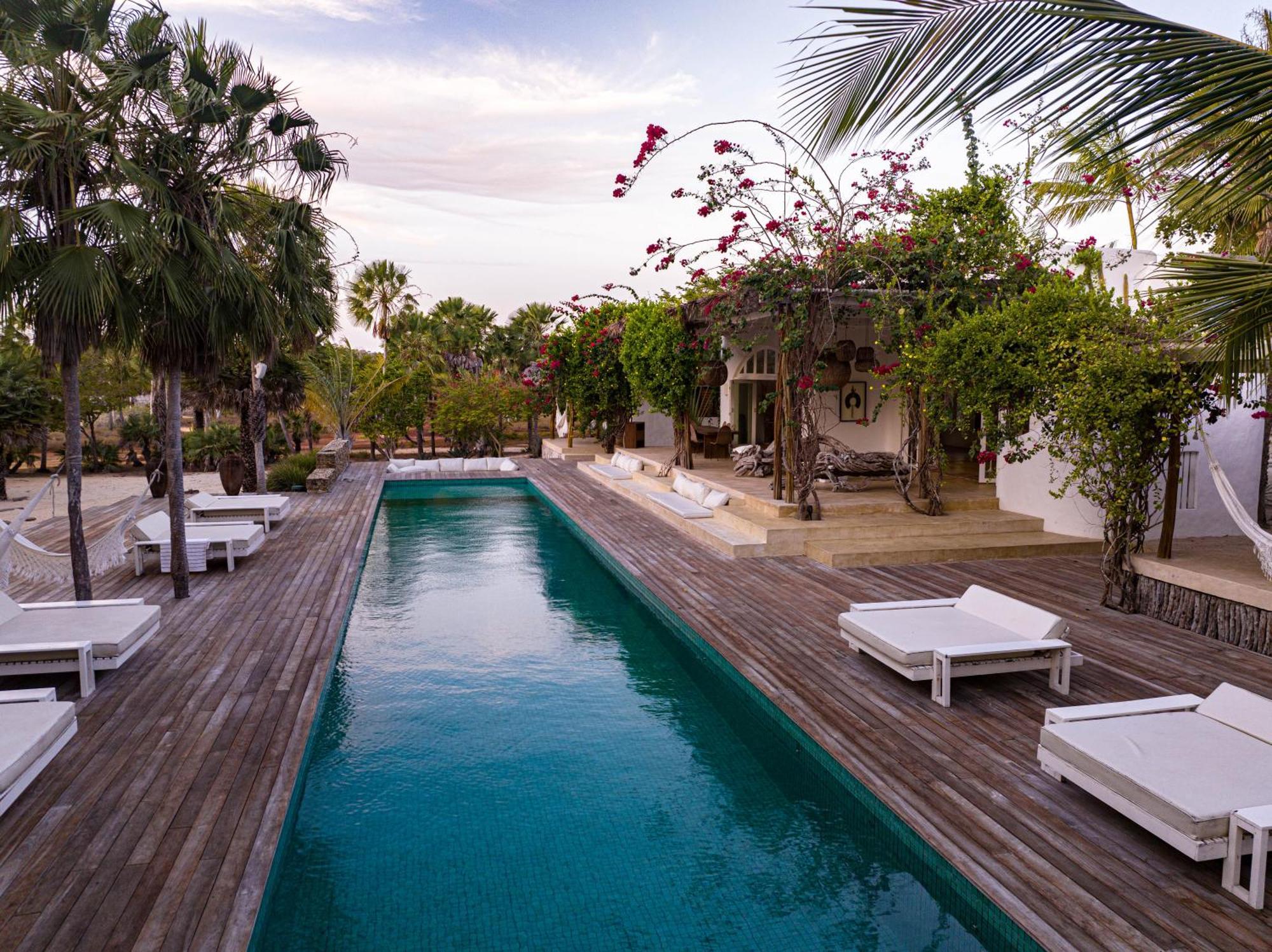 Villa Paz - La Villa Group Camocim Buitenkant foto