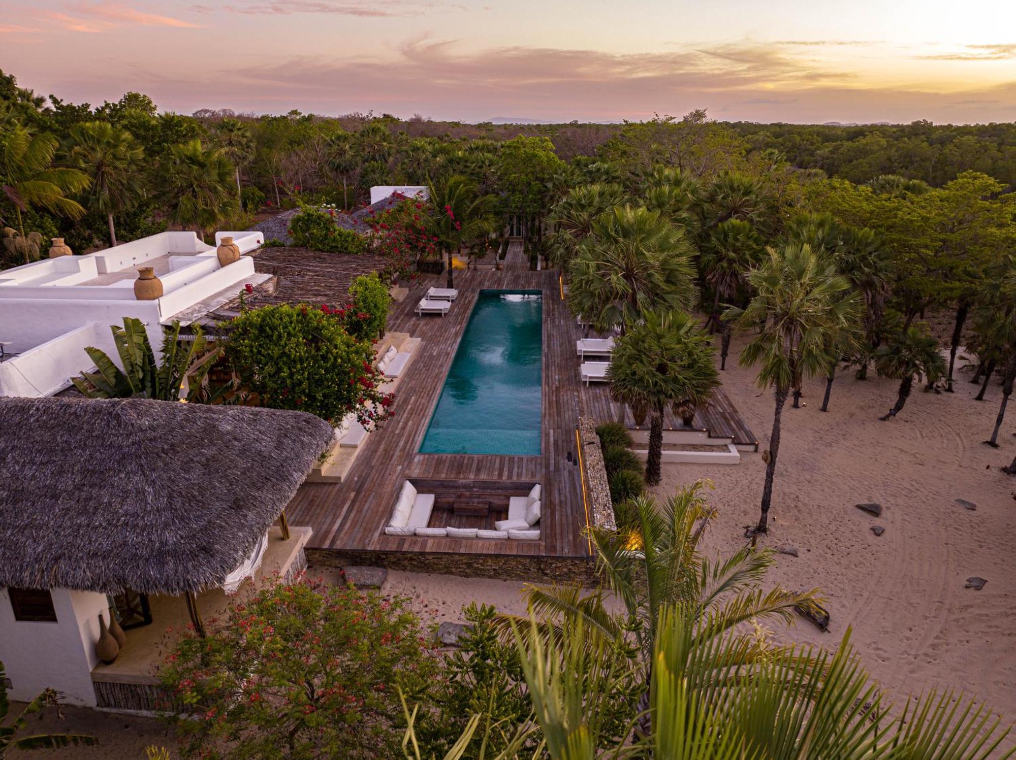 Villa Paz - La Villa Group Camocim Buitenkant foto